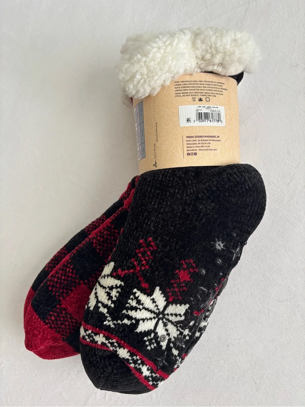 Muk Luks Cabin Socks Two Pairs Non Skid Size L/XL NWT